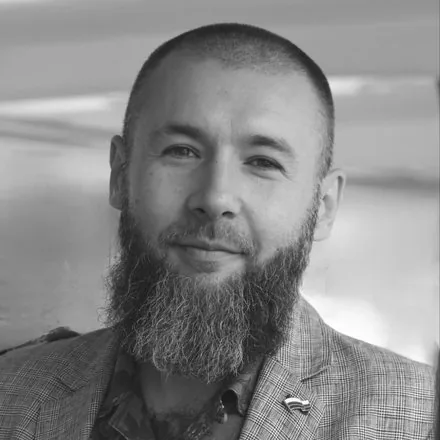 Денис Кувиков